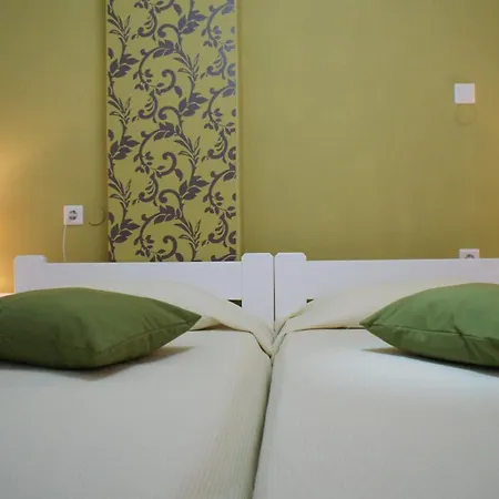 Idi Otel